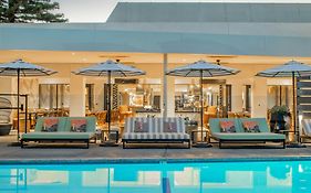 Hotel Paradox, Autograph Collection